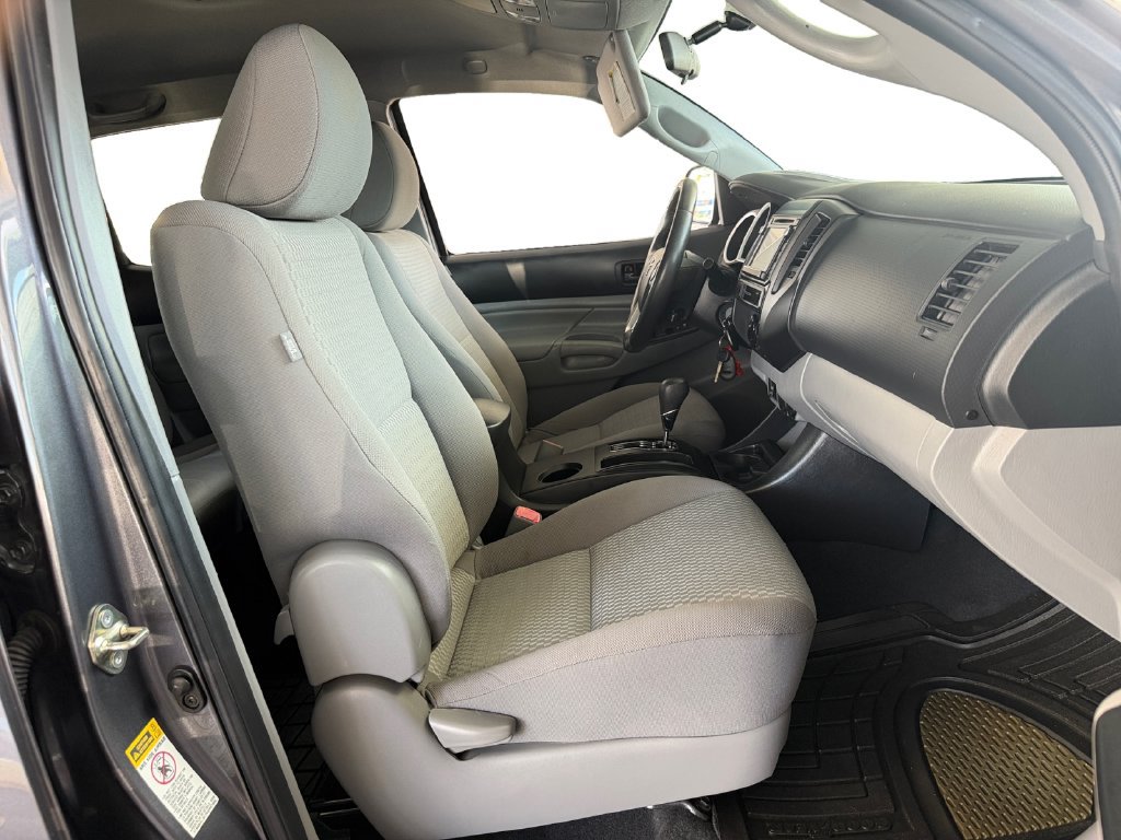 Used 2015 Toyota Tacoma PreRunner w/ Convenience Package RWD image 17