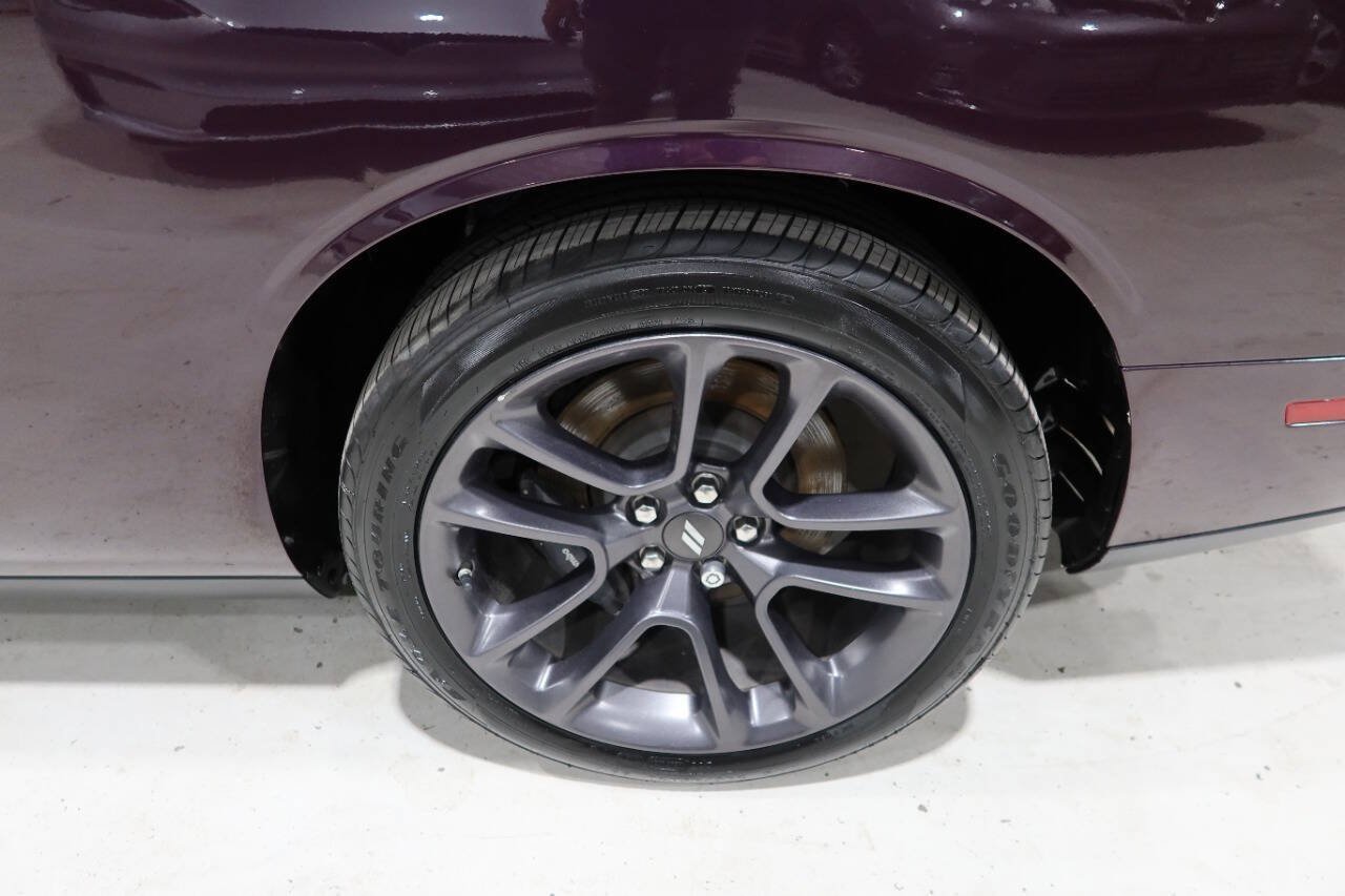 Used 2022 Dodge Challenger R/T Scat Pack w/ Plus Package RWD image 33