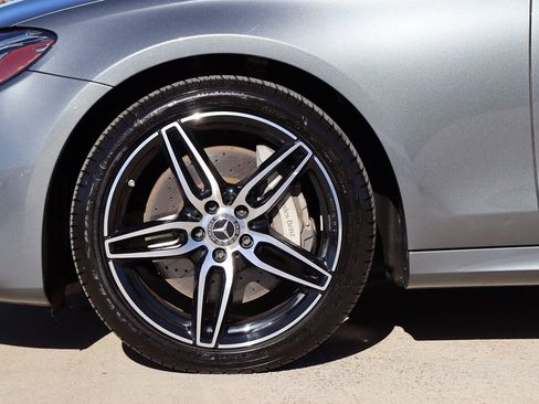 Used 2019 Mercedes-Benz E 450 4MATIC Sedan w/ Premium Package image 54