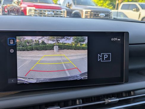 Used 2025 Hyundai Tucson SEL FWD image 23