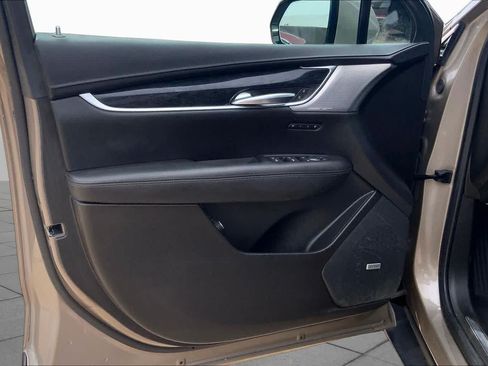 Used 2023 Cadillac XT5 Premium Luxury FWD image 21