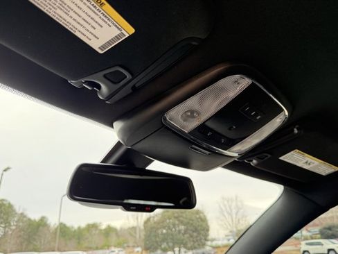 Used 2022 Dodge Charger Scat Pack image 25