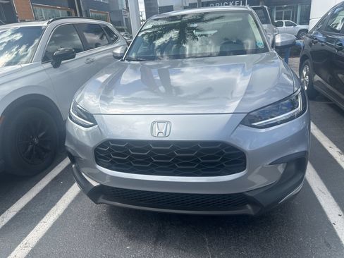 Used 2024 Honda HR-V LX image 3