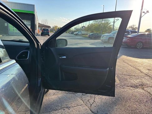 Used 2012 Chrysler 200 Touring FWD image 11