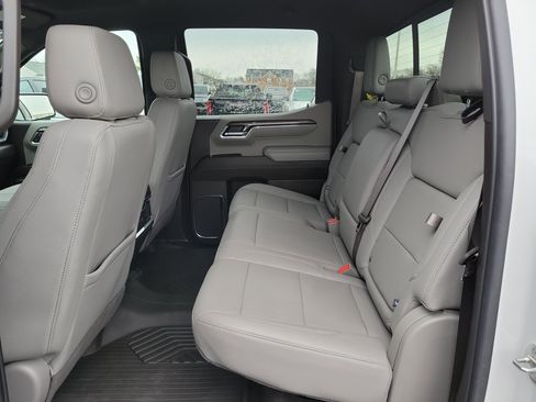 Used 2024 Chevrolet Silverado 1500 LTZ image 11