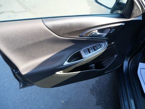 Used 2017 Chevrolet Malibu LS FWD image 17