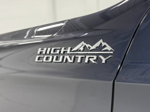 Used 2023 Chevrolet Tahoe High Country w/ Advanced Technology Package AWD/4WD image 12