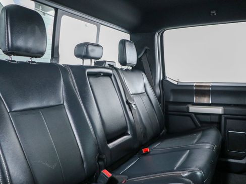 Used 2022 Ford F250 Lariat w/ Black Appearance Package image 29