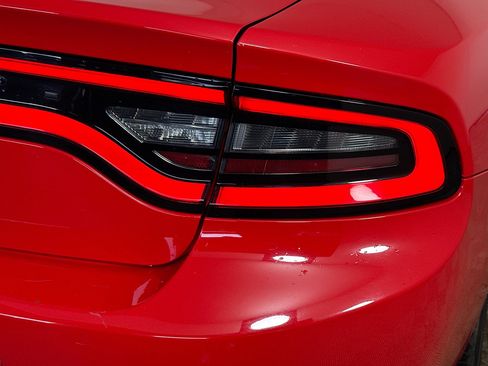 Used 2022 Dodge Charger SXT image 34