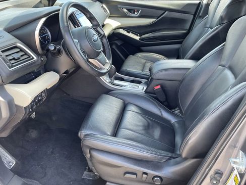 Used 2022 Subaru Ascent Limited w/ Technology Package AWD/4WD image 9