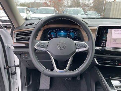 New 2026 Volkswagen Atlas SE AWD/4WD image 17