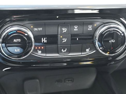 New 2026 Chevrolet Trax LT w/ Driver Confidence Package image 24