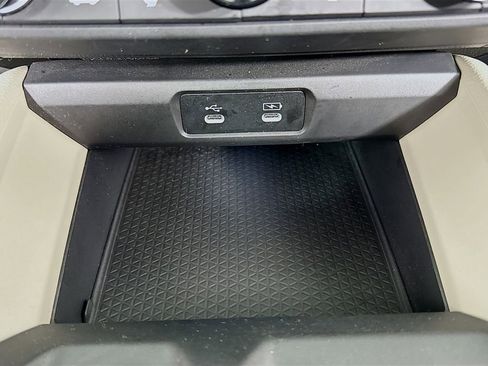 Certified 2023 Honda Accord LX image 18