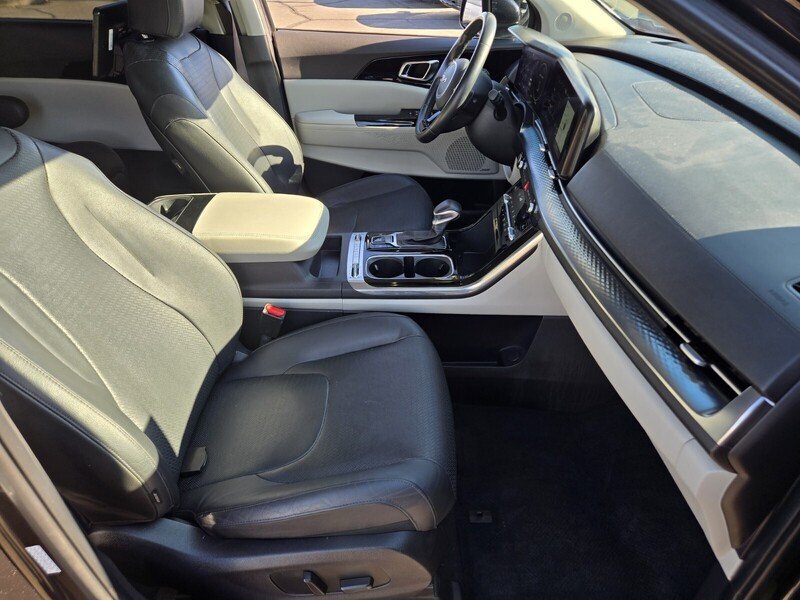 Certified 2022 Kia Carnival SX Prestige FWD image 16