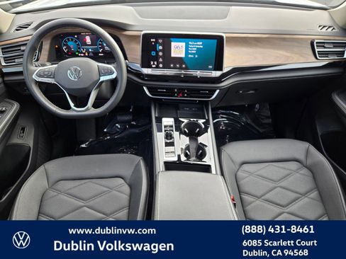 Certified 2024 Volkswagen Atlas SE image 12