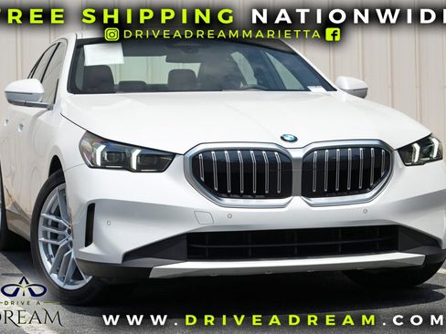 Used 2024 BMW 540i xDrive w/ Convenience Package AWD/4WD image 2