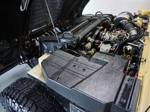 Used 2004 HUMMER H1 4-Door Open Top image 13