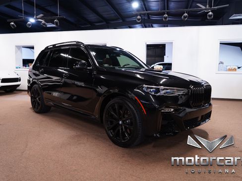 Used 2021 BMW X7 M50i w/ Dynamic Handling Package AWD/4WD image 9