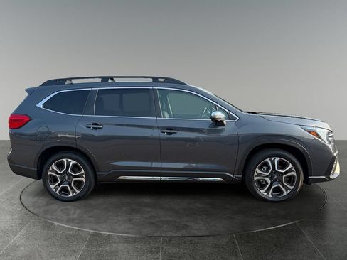 Used 2023 Subaru Ascent Limited w/ Technology Package AWD/4WD image 10