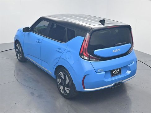 Certified 2023 Kia Soul GT-Line image 47