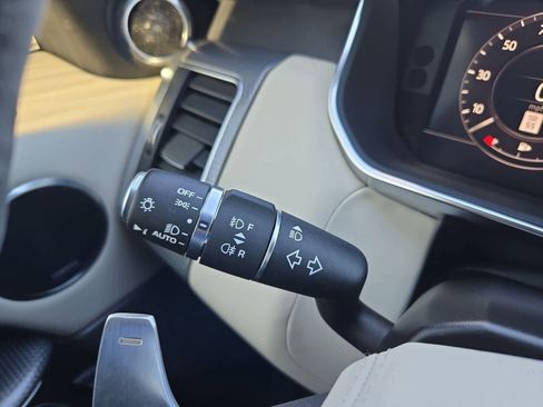 Used 2021 Land Rover Range Rover Sport HST image 27