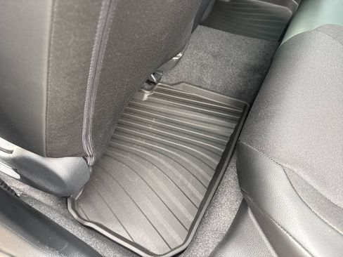 Used 2025 Honda Civic Sport image 32