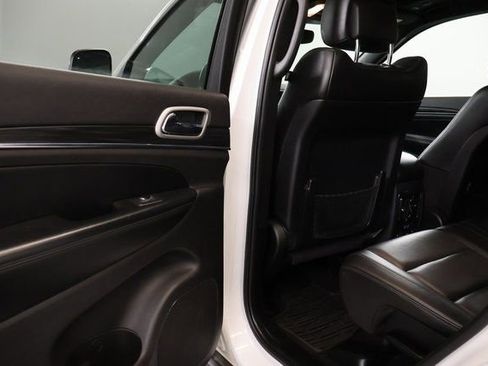 Used 2020 Jeep Grand Cherokee Limited w/ Luxury Group II image 30