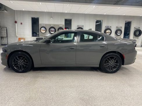 Used 2019 Dodge Charger SXT w/ Driver Confidence Group image 10