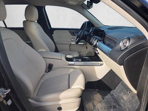 Used 2020 Mercedes-Benz GLB 250 image 27
