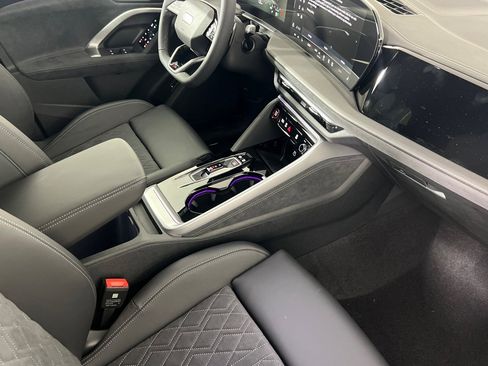 New 2025 Audi SQ5 Premium Plus image 15