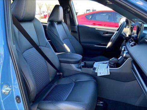 Used 2025 Toyota RAV4 XSE image 7