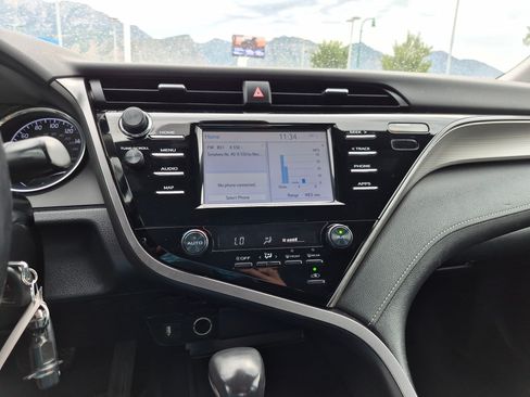 Used 2019 Toyota Camry SE FWD image 25