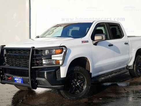 Used 2020 Chevrolet Silverado 1500 Custom Trail Boss w/ Custom Convenience Package AWD/4WD image 2