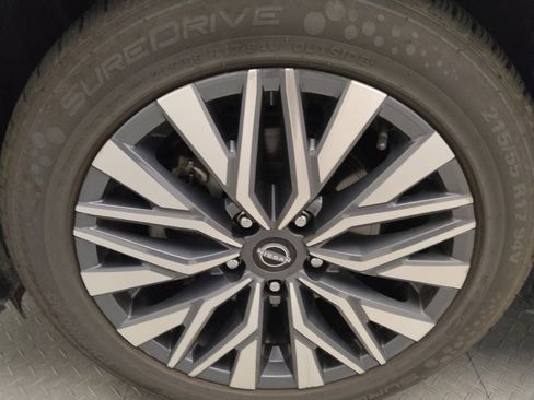 Used 2024 Nissan Altima 2.5 SV image 31