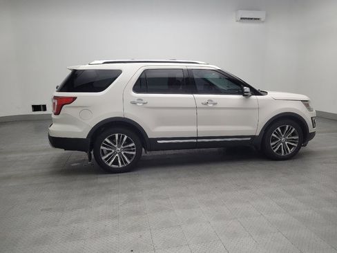 Used 2017 Ford Explorer Platinum image 10