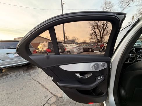 Used 2015 Mercedes-Benz C 300 4MATIC Sedan image 15