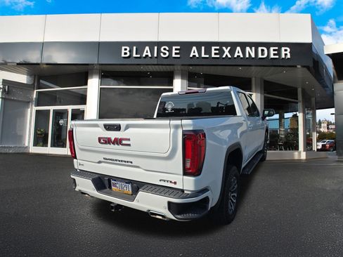 Used 2023 GMC Sierra 1500 AT4 AWD/4WD image 3