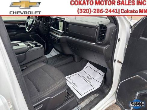 Used 2022 Chevrolet Silverado 1500 LT w/ Z71 Off-Road Package AWD/4WD image 13