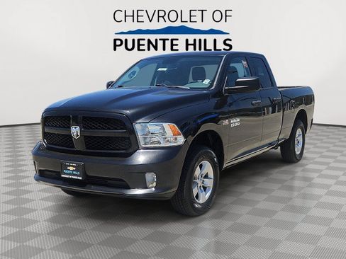 Used 2017 RAM 1500 Express RWD image 1