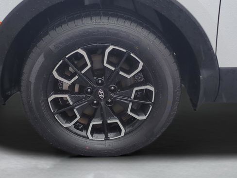 Used 2022 Hyundai Santa Cruz SEL Premium AWD/4WD image 10