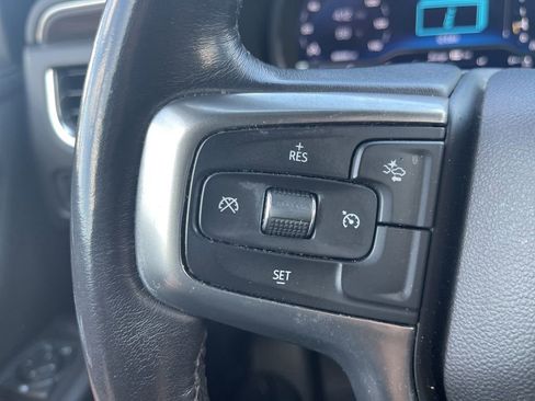 Used 2022 Chevrolet Suburban LT image 22