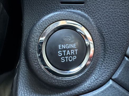 Used 2023 Subaru Outback Limited image 25