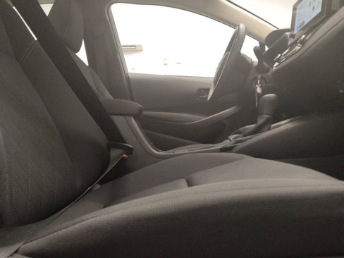 Used 2025 Toyota Corolla LE FWD image 21