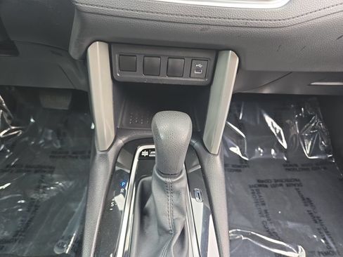 Used 2025 Toyota Corolla Cross AWD Hybrid image 11