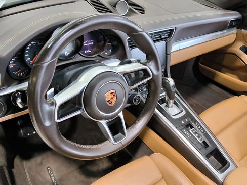 Used 2017 Porsche 911 Carrera S RWD image 20
