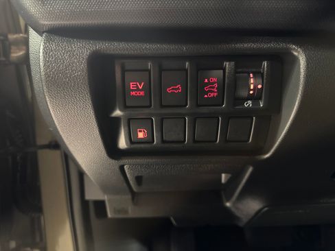 Used 2025 Subaru Forester Touring w/ Touring Package AWD/4WD image 18