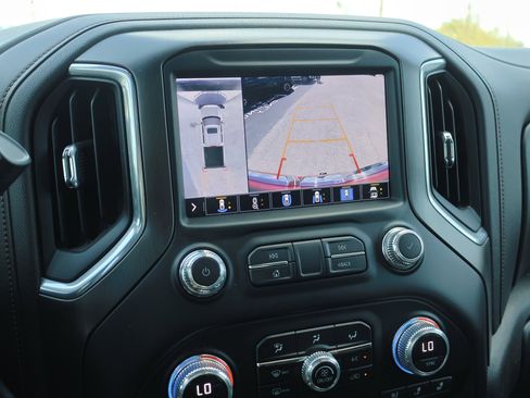 Used 2022 GMC Sierra 1500 AT4 w/ Technology Package image 24