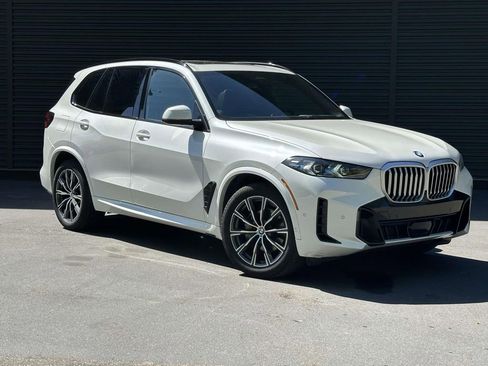 Used 2025 BMW X5 xDrive40i AWD/4WD image 7