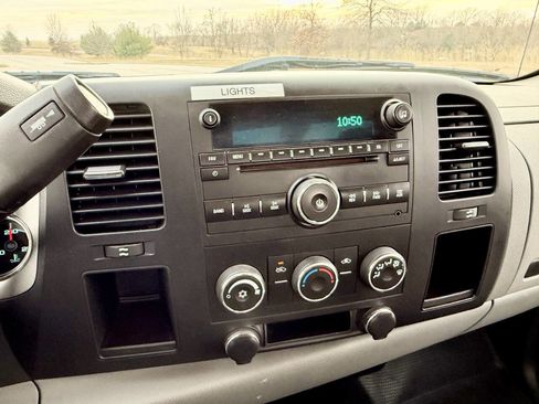 Used 2008 Chevrolet Silverado 3500 W/T image 9