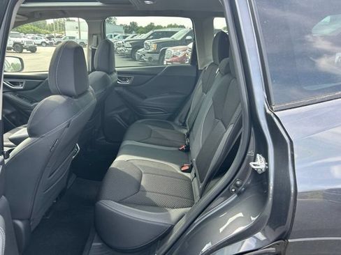 Used 2023 Subaru Forester Premium AWD/4WD image 9